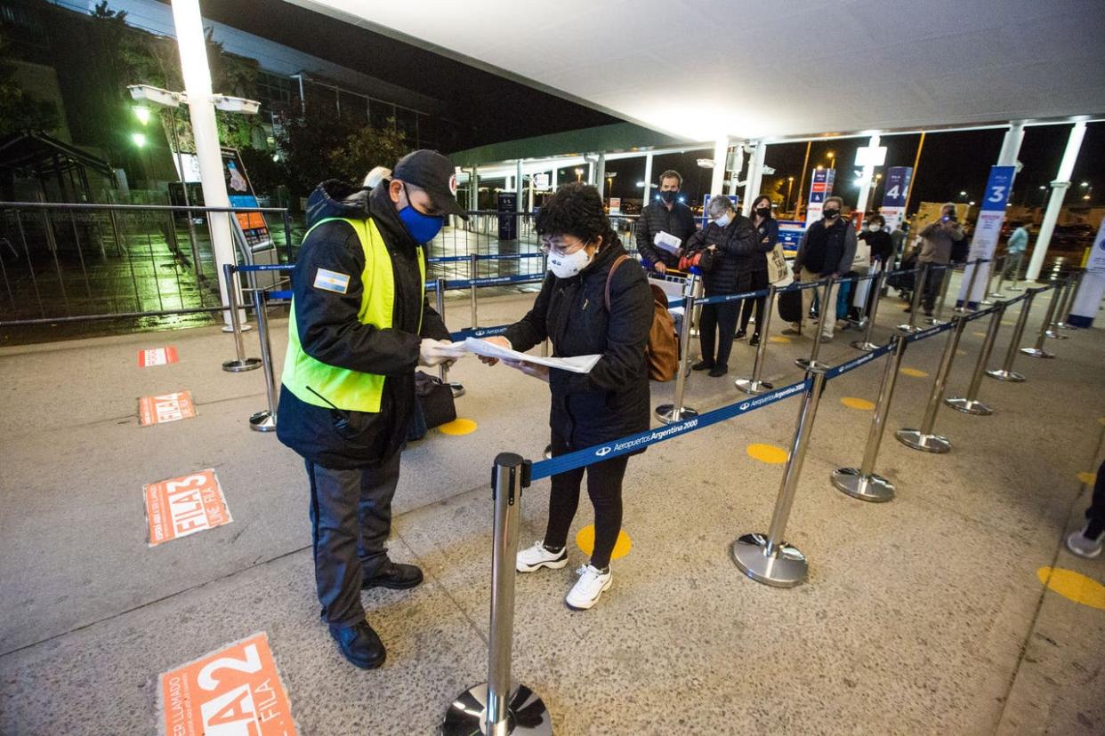 Desde el viernes, se habilita el ingreso de extranjeros de países limítrofes