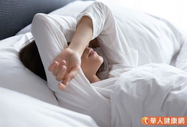 經常失眠睡不好？哈佛醫學博士：正確睡眠要養成這些習慣