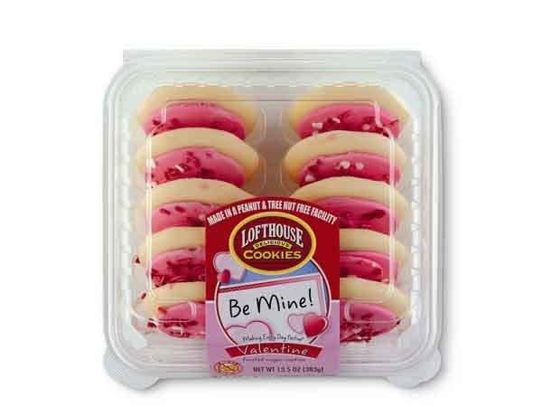 Aldi lofthouse pink valentines day cookies in clear container