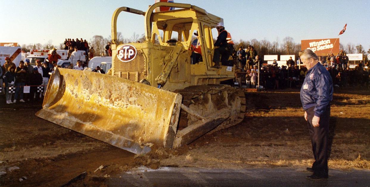 richmond nascar re construction 1988