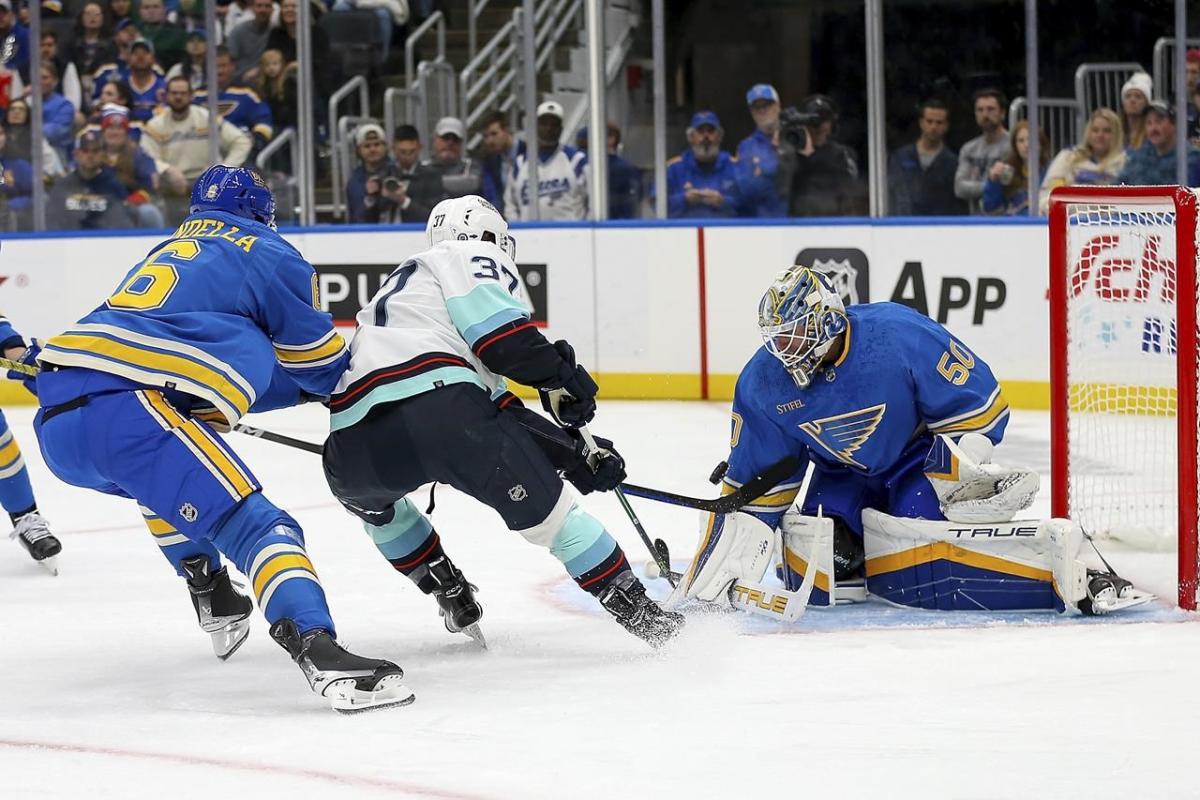 Thomas, Binnington lift Blues to a 2-1 shootout win over Kraken, Professional