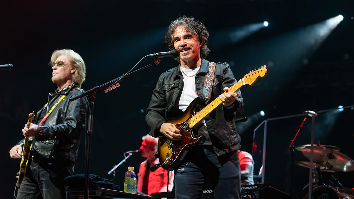  Hall and Oates. 