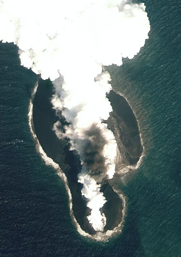 A 2011 satellite photo of the eruption that created Sholan Island.