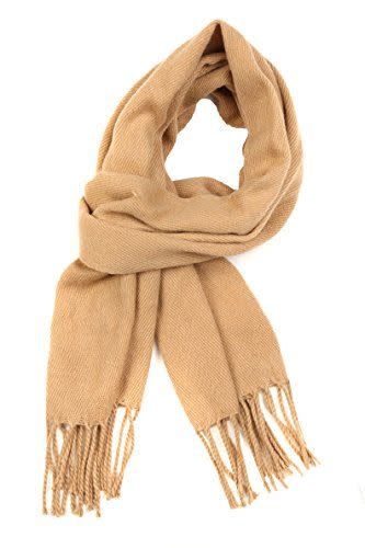 28) Solid-Colored Scarf