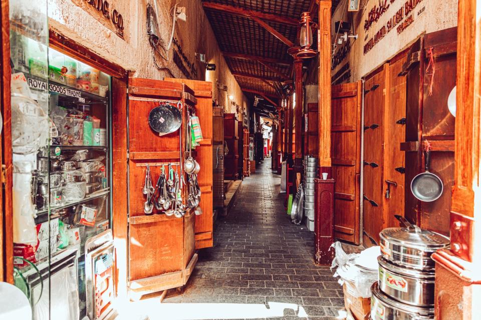 Dubai’s hidden souks offer a window into the city’s history and heritage. Peppered throughout the city, these vibrant marketplaces range from local and low-cost to high-end luxury — and sell everything from glittering gold jewellery to fragrant spices.