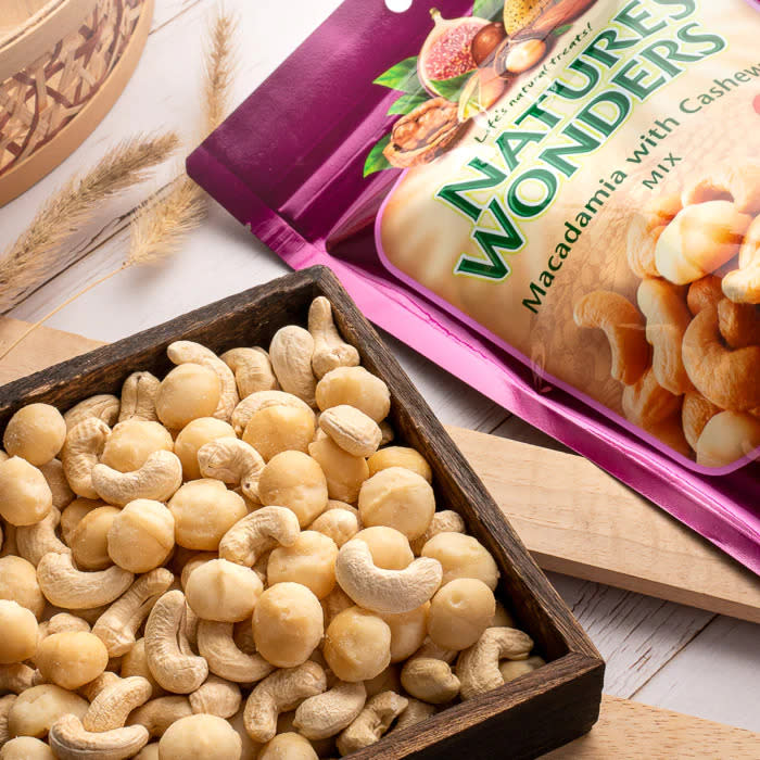 Nature's Wonders Baked Macadamias And Cashew Nuts (Photo: Lazada)