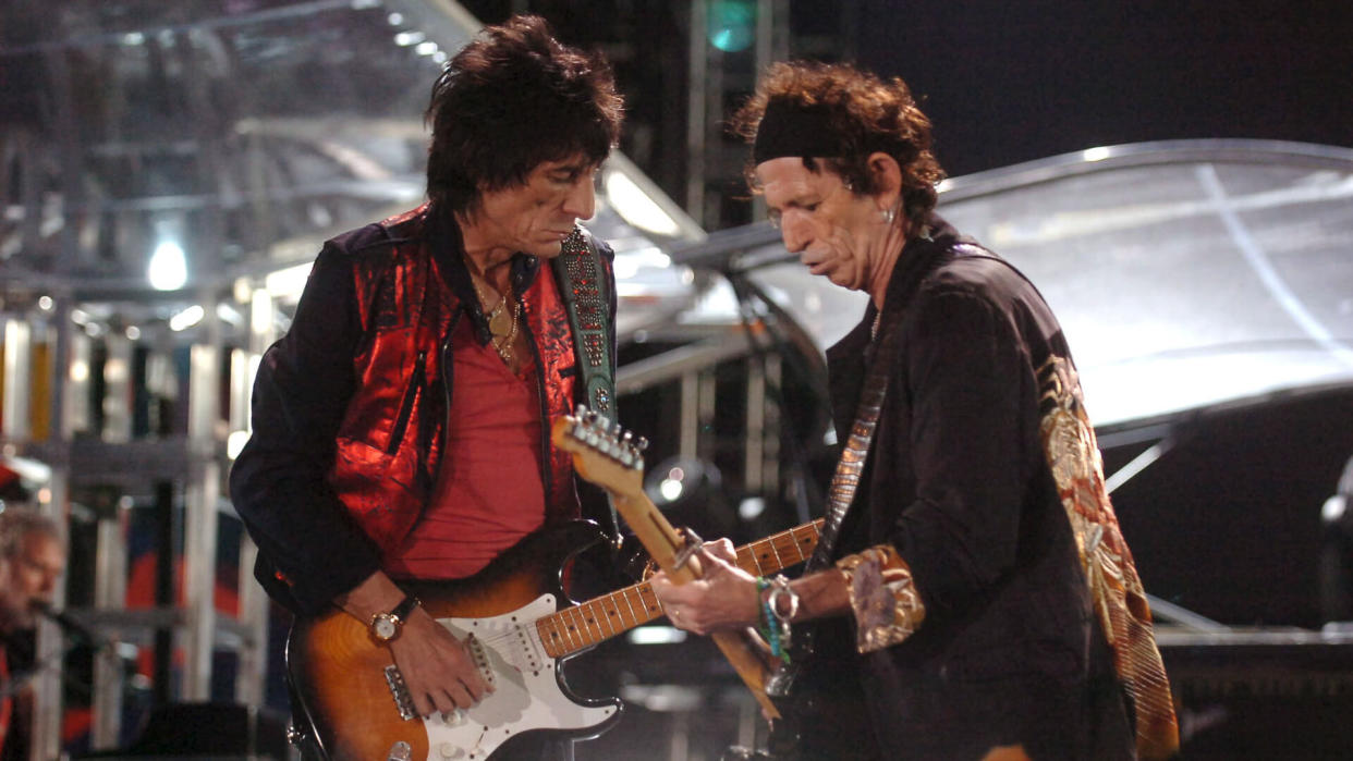 Rolling Stones Guitarists Ron Wood (l) and Keith Richards (r) Perform During the Rolling Stones 'A Bigger Bang' Free Concert Held at the Copacabana Beach in Rio De Janeiro Brazil Saturday 18 February 2006 More Than One and Half Million People Attended the Concert Brazil Rio De JaneiroBrazil Rolling Stones Concert - Feb 2006.