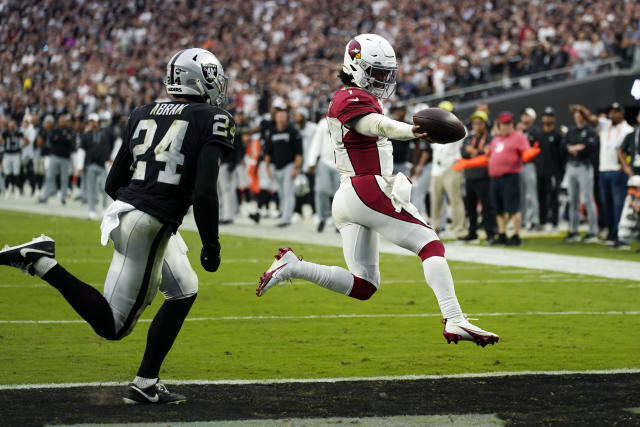 Safety Duron Harmon of the Las Vegas Raiders breaks up a pass to