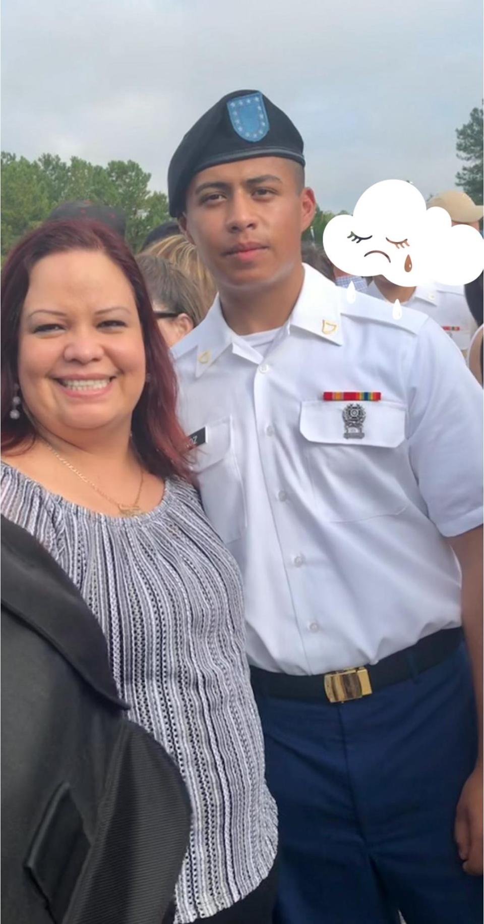 Juan and his mother, Elizabeth Rivera. (Help Find Juan Mu?oz Facebook page)