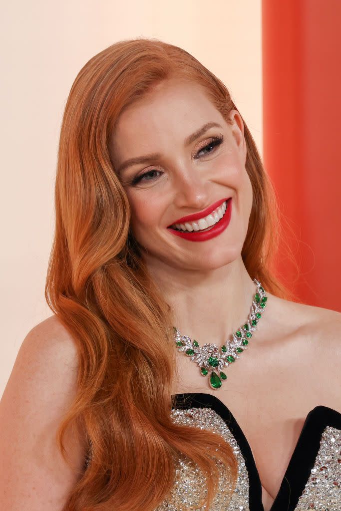 jessica chastain sequin gown oscars