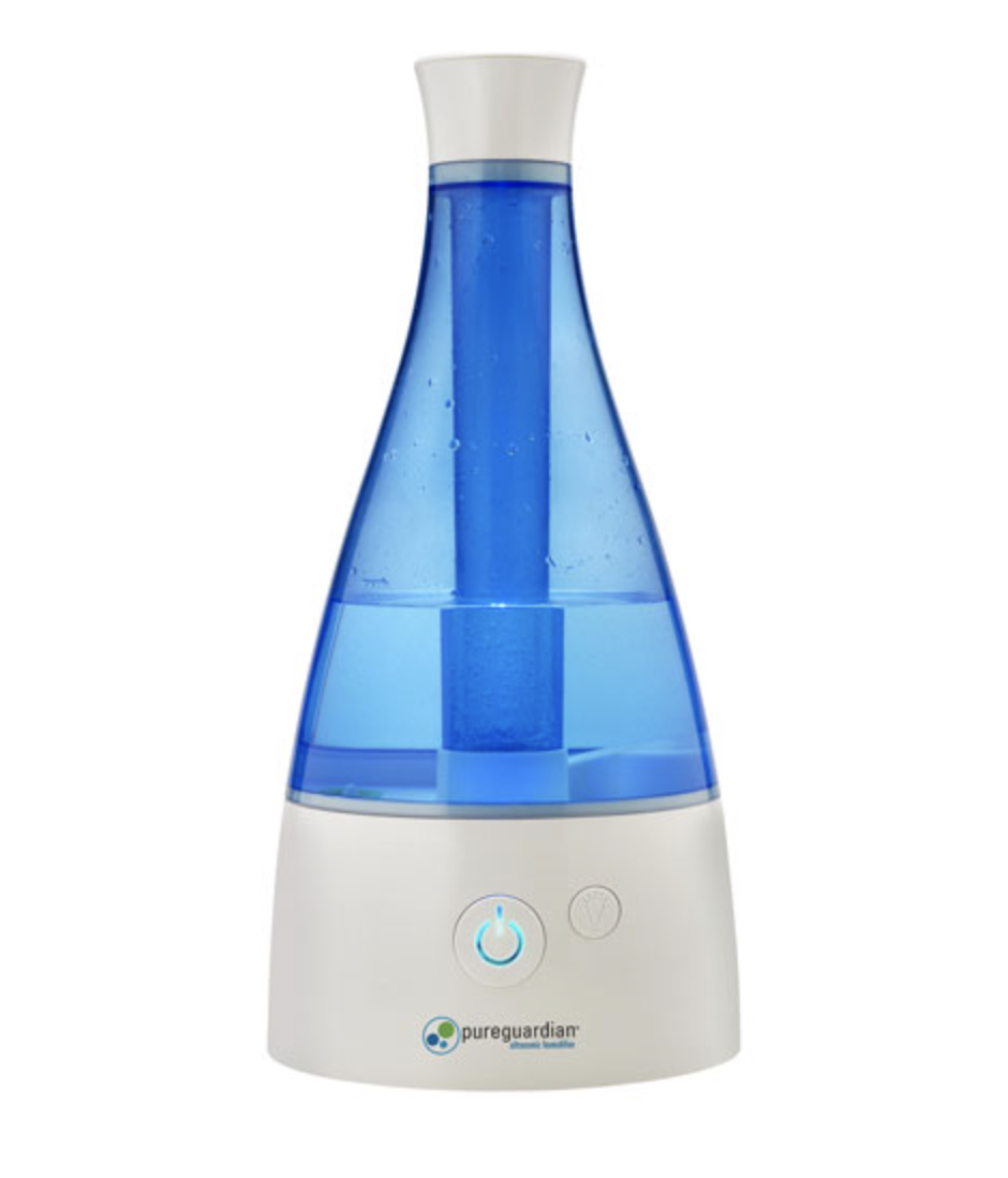 PureGuardian Cool Mist Humidifier with Aroma Tray with white bottom and blue middle (Photo via Best Buy Canada)