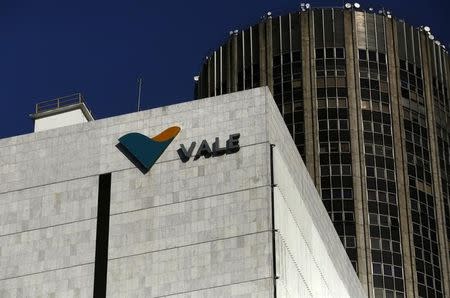 A view shows the company logo of Brazilian mining company Vale SA at its headquarters in downtown Rio de Janeiro August 20, 2014. REUTERS/Pilar Olivares