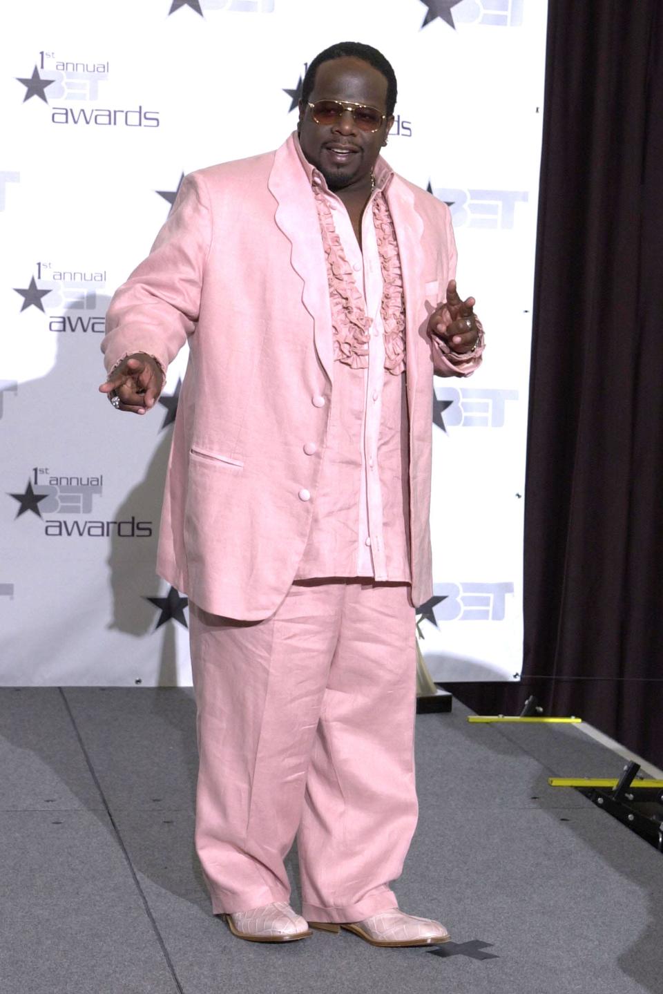 Cedric The Entertainer poses during the 1st Annual BET Awards in 2001.