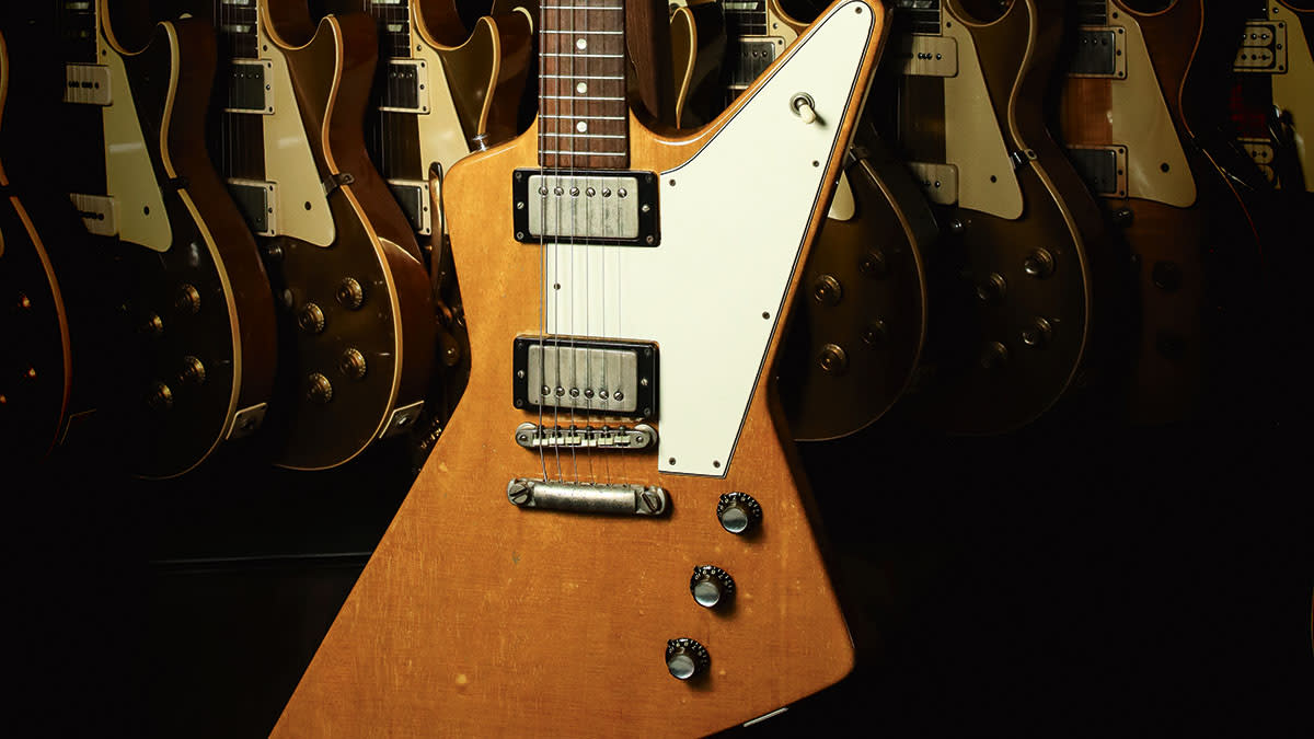  Gibson Explorer. 