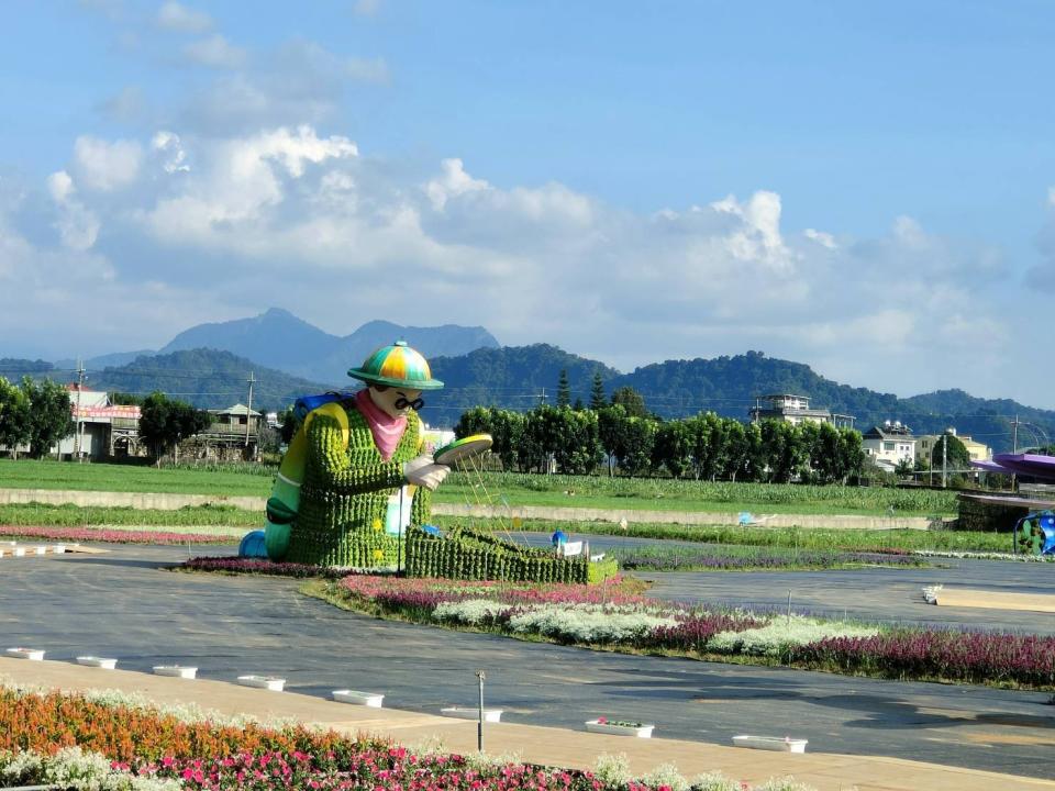 2023新社花海暨台中國際花毯節11/11登場，為期23天。台中市警東勢分局提供