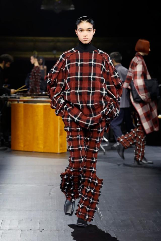 Issey Miyake FW23 Proves It's Chic to Be Square