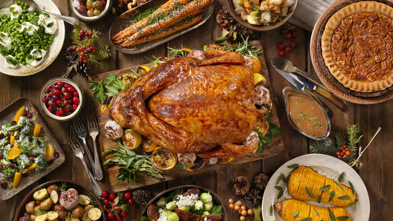 Spread of classic thanksgiving foods 