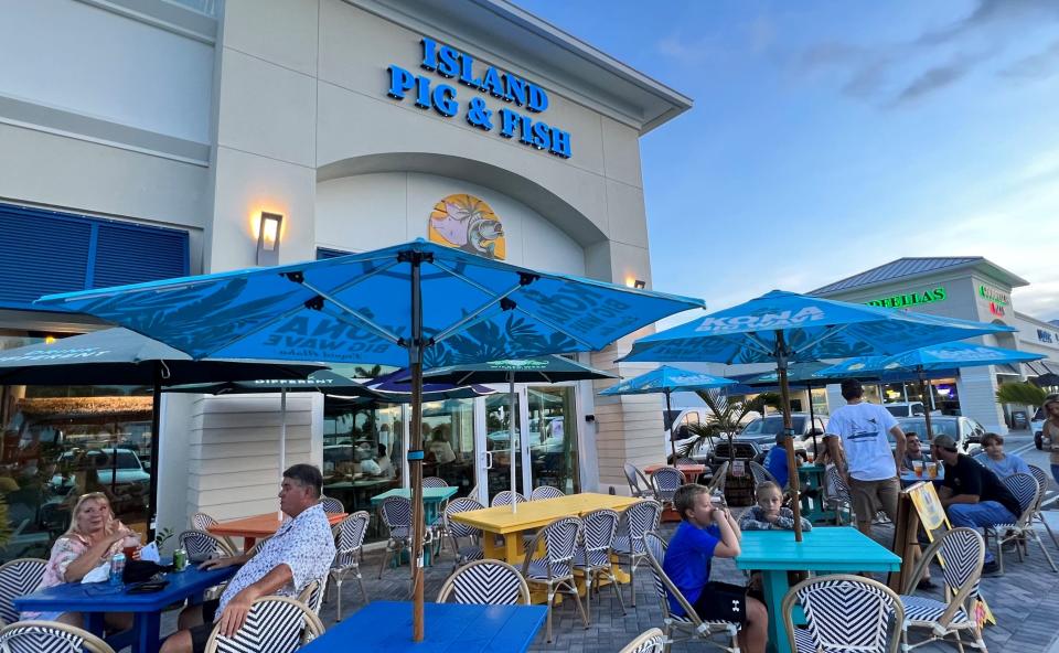 Island Pig & Fish in Fort Pierce is a fun, happening restaurant with dining inside and outside.