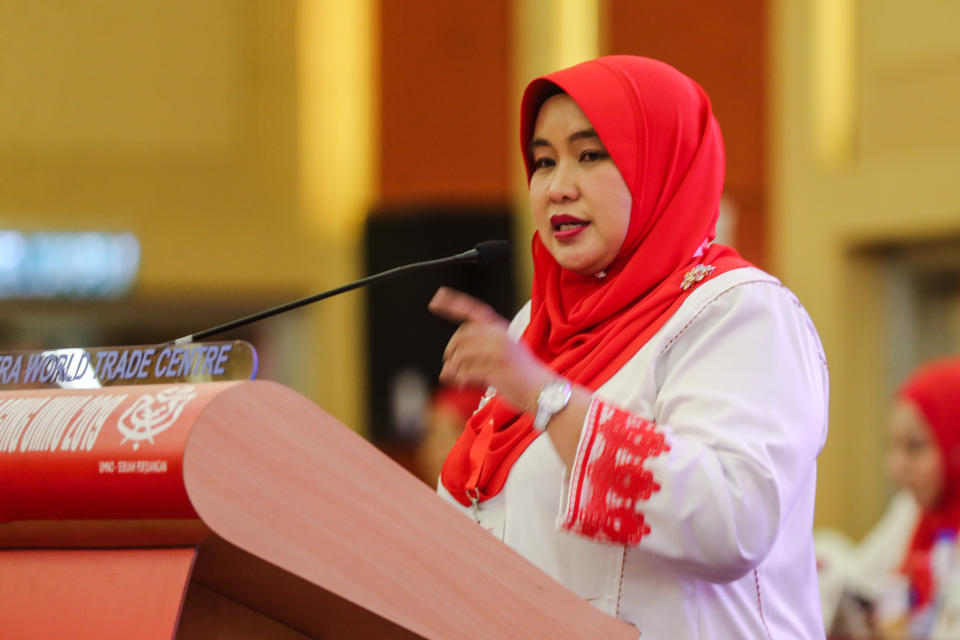 Wanita Umno deputy chief for Terengganu, Aida Azam, speaks during the 2019 Umno General Assembly at PWTC in Kuala Lumpur December 5, 2019. — Picture by Firdaus Latif