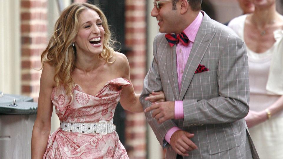 Actress Sarah Jessica Parker  and actor Willie Garson filming a scene for the movie "Sex and The City" in 2007