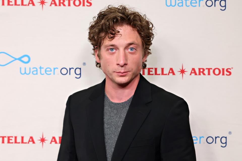 jeremy allen white