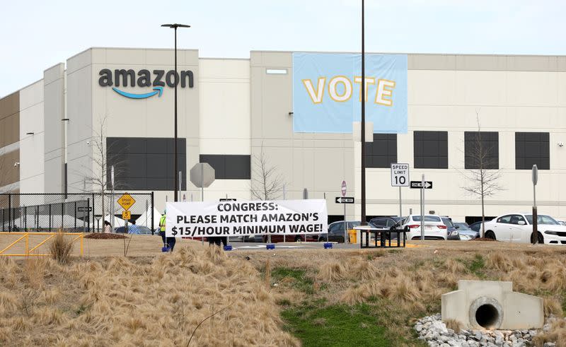 FILE PHOTO: Congressional delegation to Amazon plant