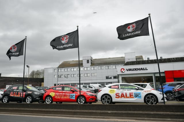 Vauxhall dealerships contracts