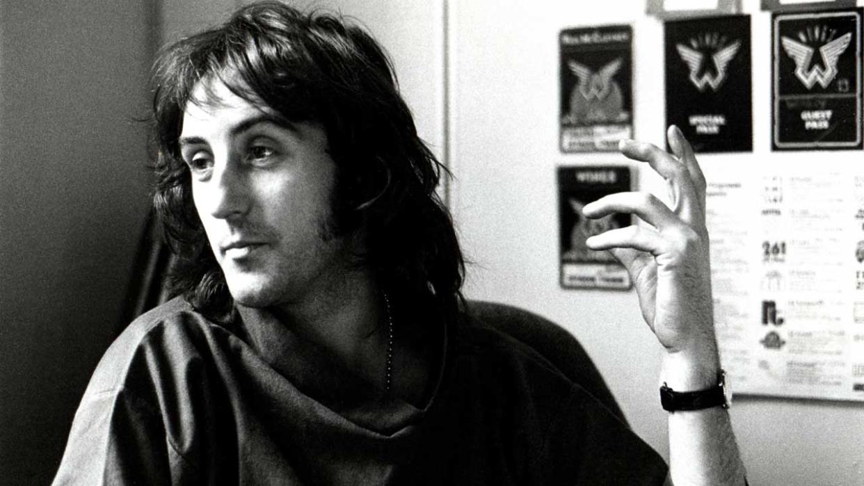  Denny Laine in 1974. 