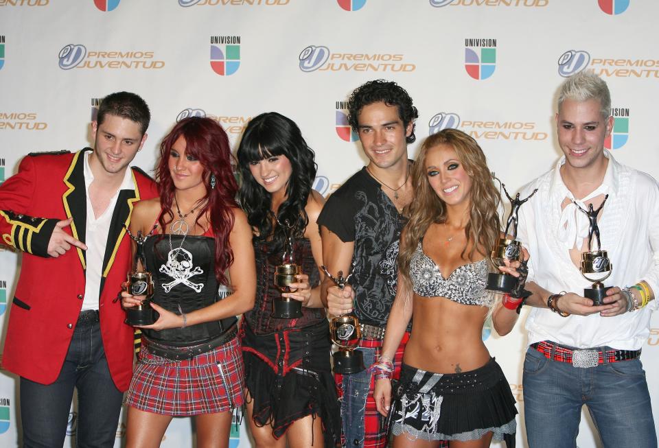 CORAL GABLES, FL - JULY 19:  (L-R) Christopher Alexander Luis Casillas Von Uckermann, Dulce Maria Espinoza, Maite Perroni Beoriequi, Alfonso 