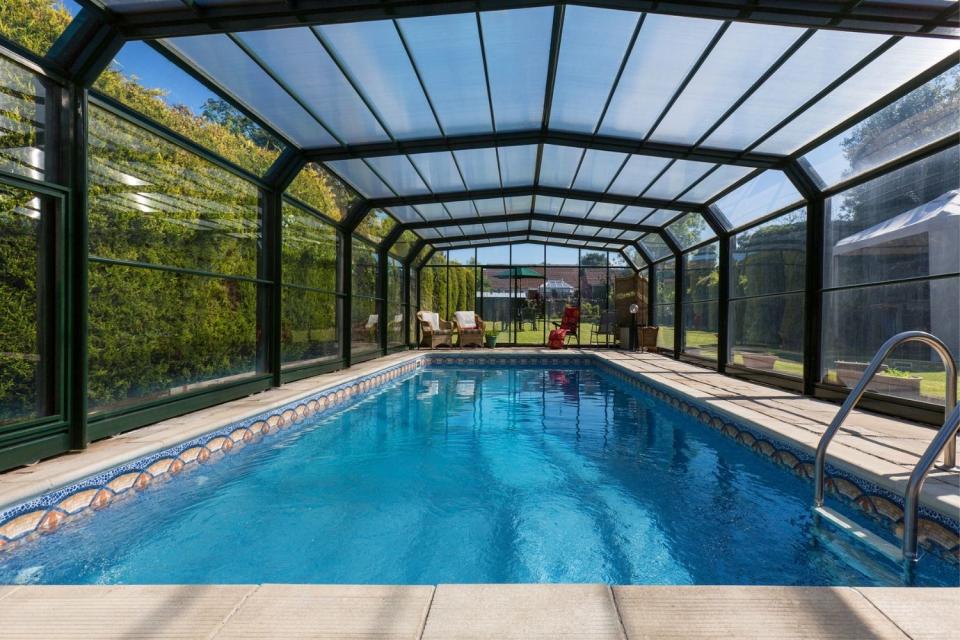 Pool Screen Enclosure Cost