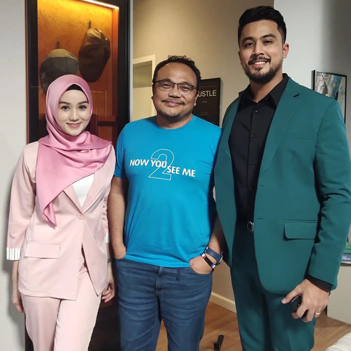 Director Osman Ali (middle) disappointed that scenes of Aliff Aziz (right) went viral for all the wrong reasons