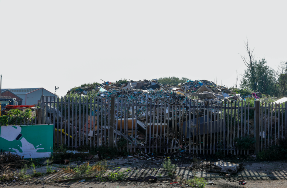 Homeowners say the eyesore has left their housing estate in Willenhall, West Mids., looking like a 'third world slum'. (SWNS)