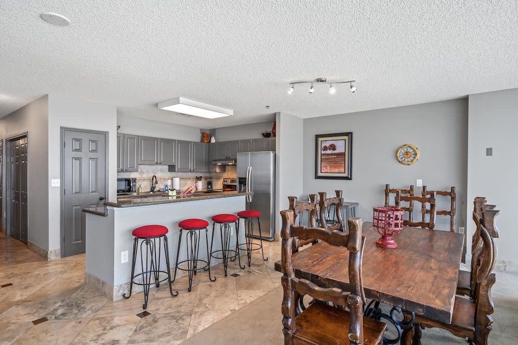 Texas Motor Speedway Condo: More