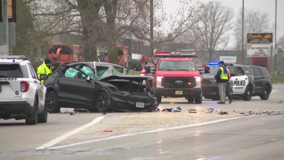 <div>Trenton police chase ends with crash at Highway 60 and Highway I in Cedarburg</div>