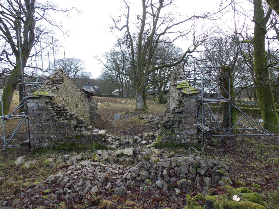 Malham Tarn barn