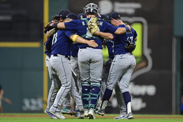 Raleigh homers twice, Mariners down sluggish Guardians 6-1