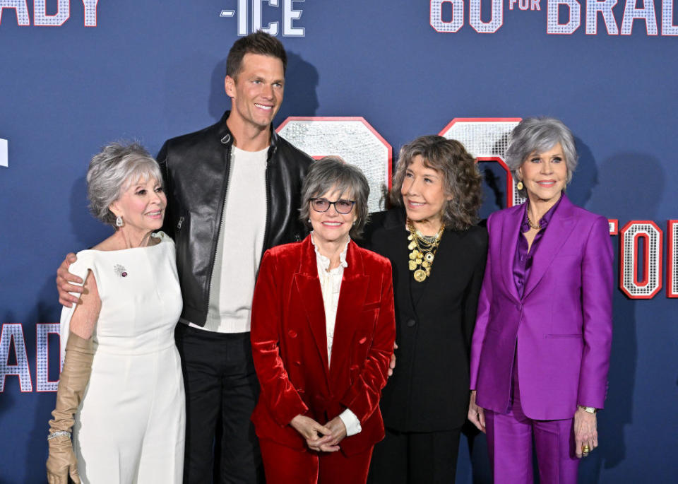 Tom Brady with the cast of "80 for Brady"