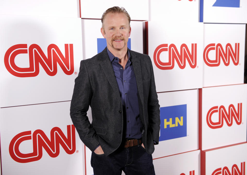 ARCHIVO - Morgan Spurlock de la serie de CNN "Inside Man" posa en CNN Worldwide All-Star Party, el 10 de enero de 2014, en Pasadena, California. Spurlock, quien fue nominado al Oscar e hizo de la comida y las dietas estadounidenses el trabajo de su vida, comiendo sólo en McDonald's durante un mes para ilustrar los peligros de una dieta de comida rápida, ha muerto. Tenía 53 años. (Foto Chris Pizzello/Invision/AP, archivo)