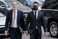 Cuba Gooding Jr., right, arrives at criminal court for his sexual misconduct case, Monday, Oct. 18, 2021, in New York. (AP Photo/John Minchillo)