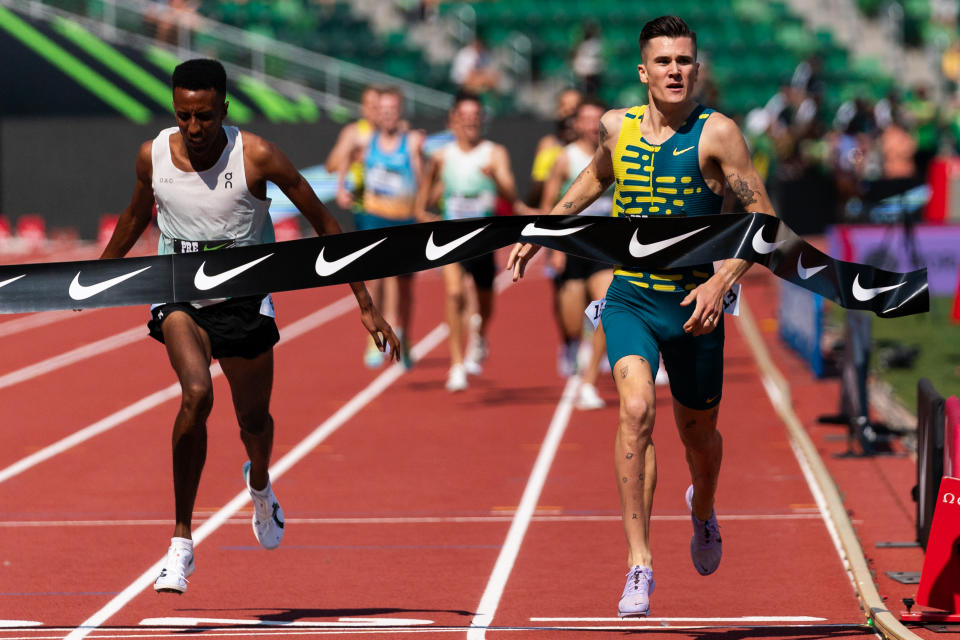 Jakob Ingebrigtsen (right) of Norway edges out Yared Nuguse of the United States. (Ali Gradischer/Getty Images)