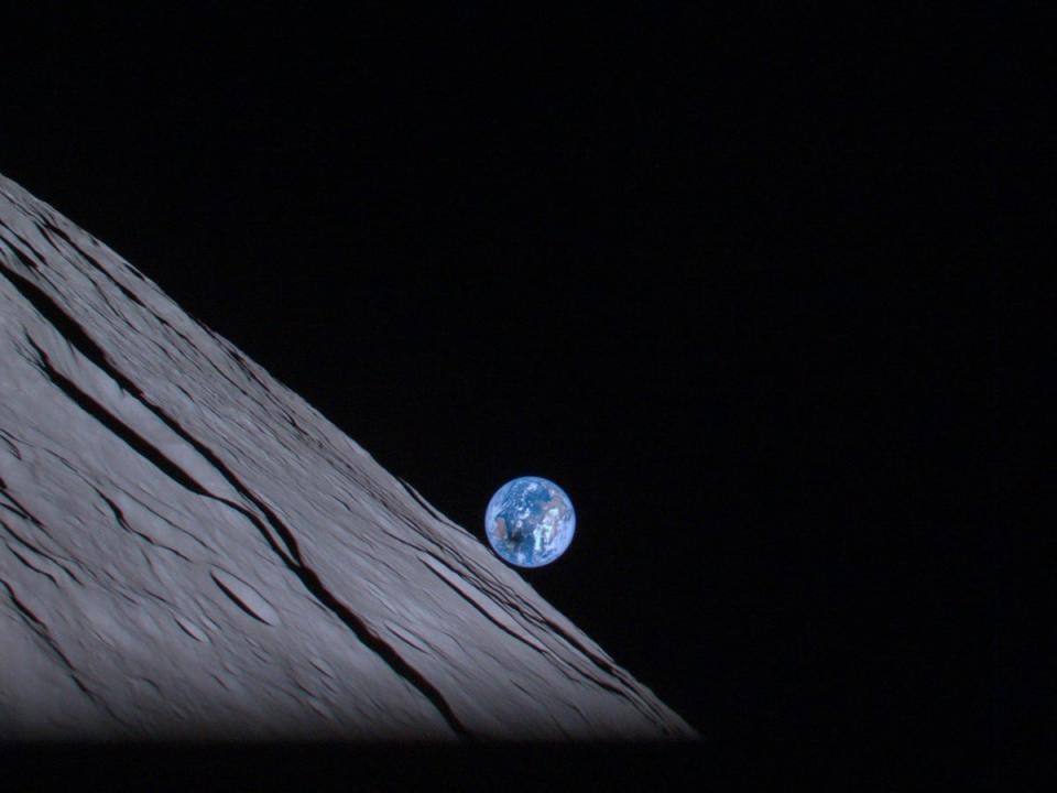 The lunar Earthrise during solar eclipse, captured by the camera of ispace’s Mission 1 lander at an altitude of about 100 km from the lunar surface (ispace)