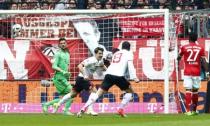 Soccer Football - Bayern Munich v Mainz - Bundesliga - Allianz Arena, Munich, Germany - 22/4/17 Mainz's Bojan Krkic celebrates scoring their first goal with team mates Reuters / Michaela Rehle Livepic