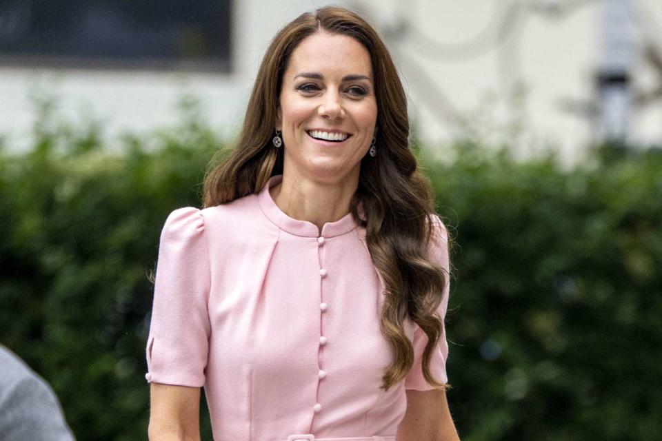 <p>Mark Cuthbert/UK Press via Getty Images</p> Kate Middleton opens the Young V&A museum in London