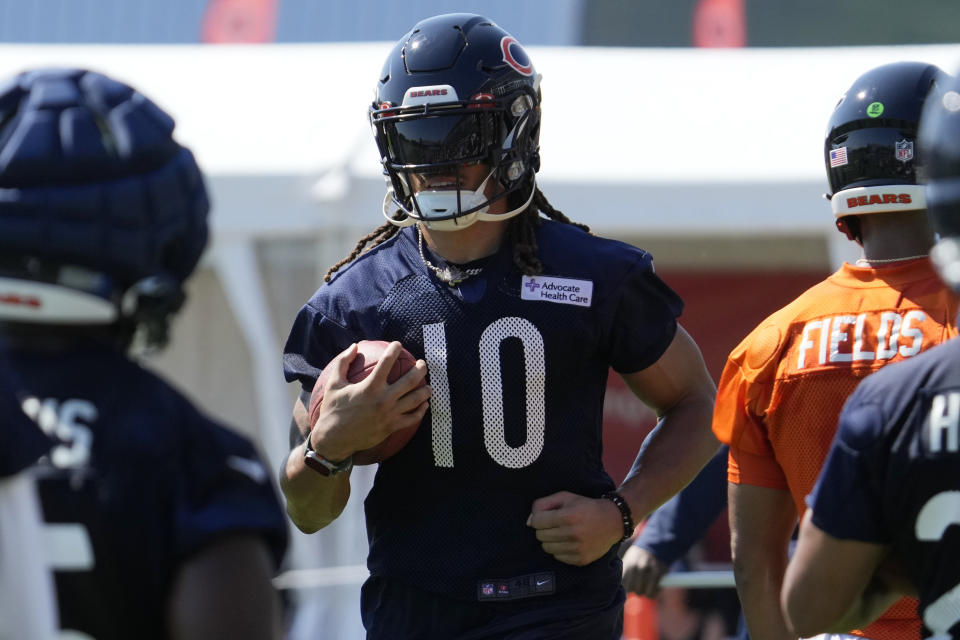 Chicago Bears wide receiver Chase Claypool works on the field at the NFL football team’s training camp in Lake Forest, Ill., Thursday, July 27, 2023. (AP Photo/Nam Y. Huh) ORG XMIT: ILNH10