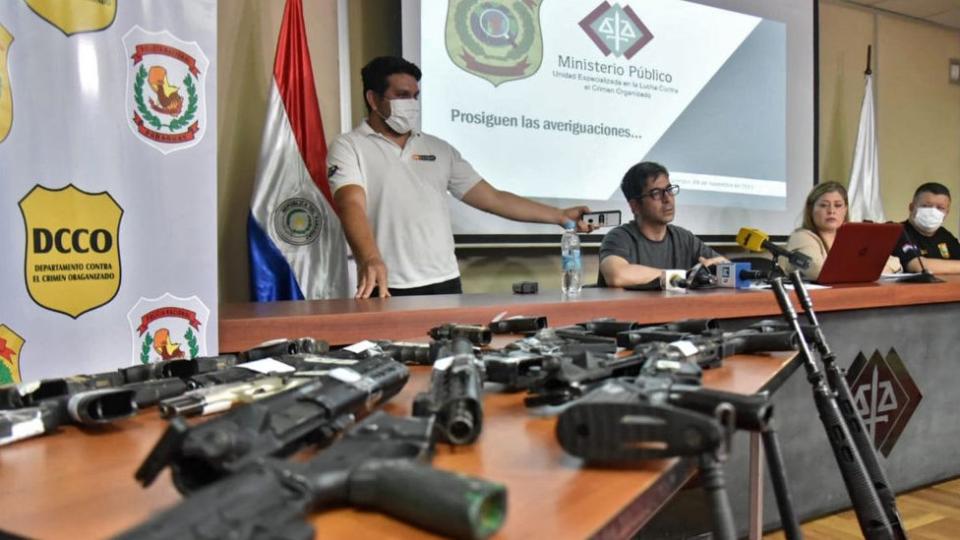 Marcelo Pecci en una conferencia de prensa