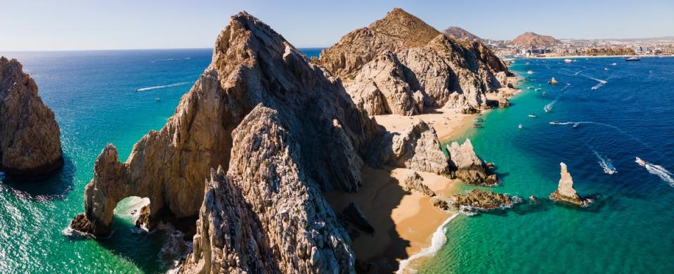 Los Cabos is home to some of the most dramatic coastline in Mexico (Getty Images/iStockphoto)