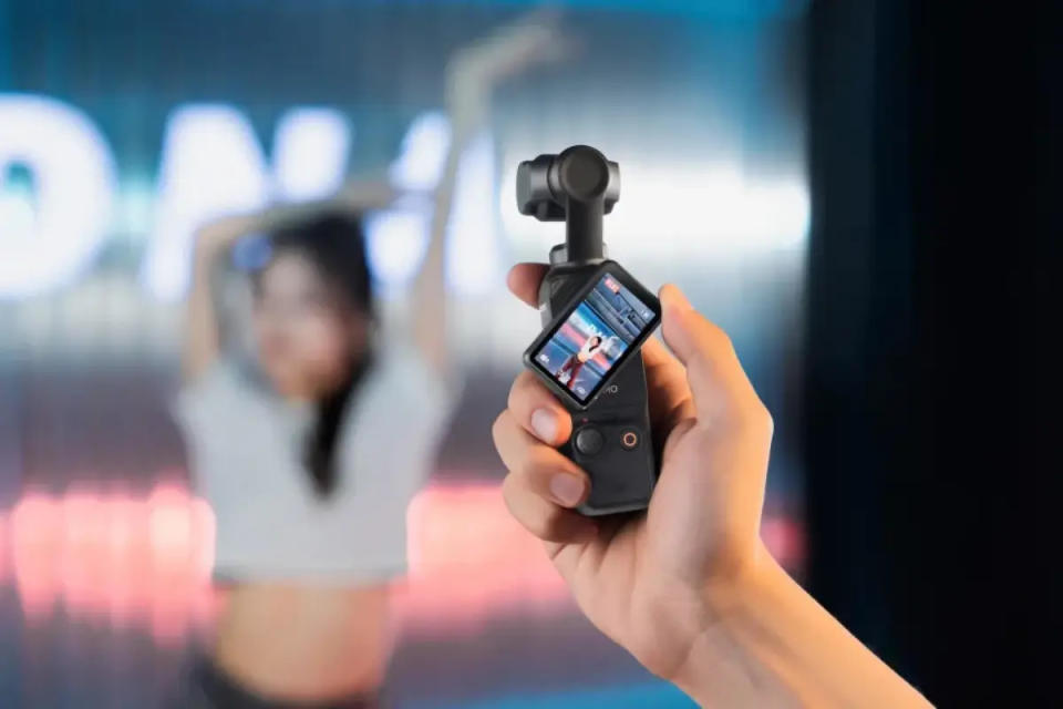 DJI再次更新小型手持攝影器，Osmo Pocket 3換上1吋感光元件、可旋轉的2吋觸控螢幕