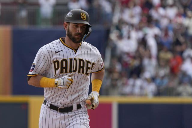 Padres rally for two-game Mexican sweep, beat Giants 6-4 - NBC Sports