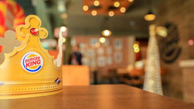 burger king paper crown
