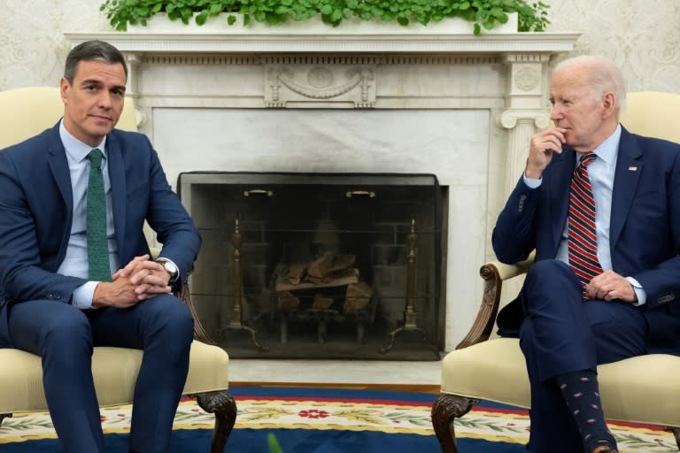 Biden agradece a España por apoyar a Ucrania